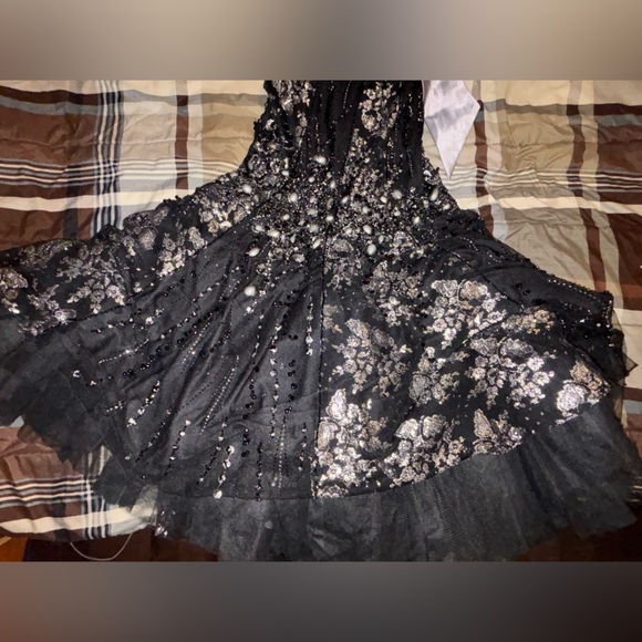 Sherri hill couture mermaid dress, size 14 - Picture 4 of 8